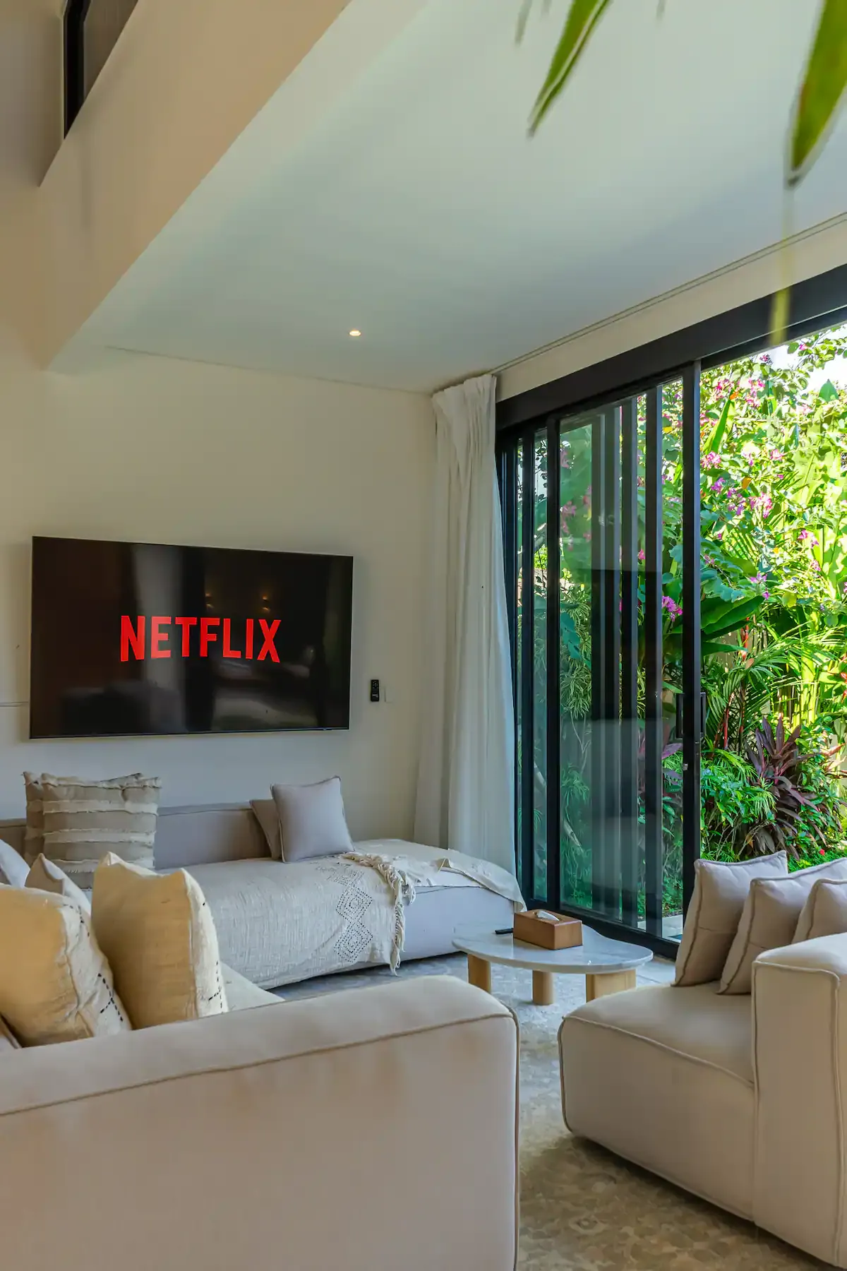 4 BR Tropical-Modern Fully Staffed Residence Canggu — 4BR Residence Rental in Canggu — image 16