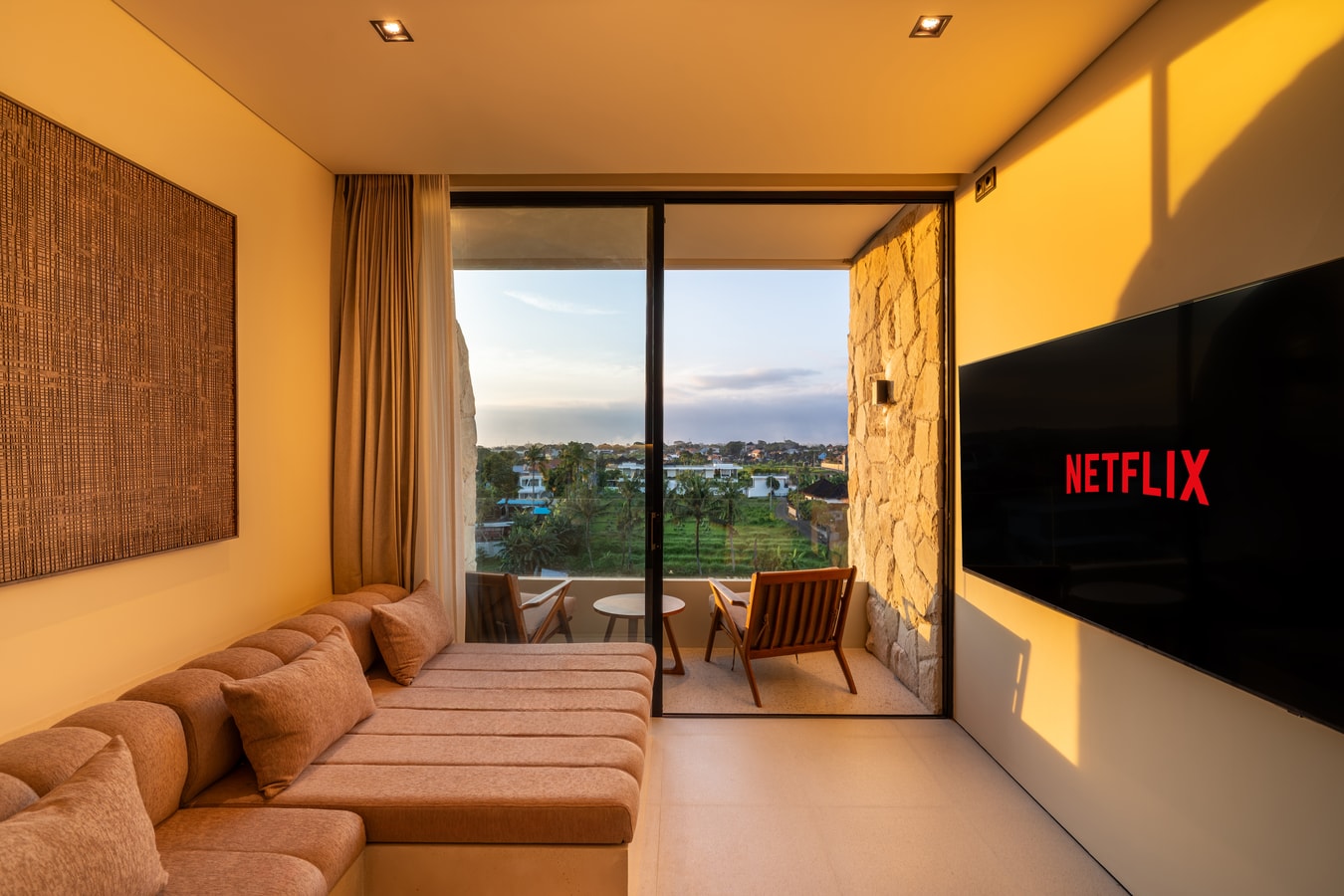 Chic Canggu 1BR Studio | Sunset Paddy Views & Pool - Canggu, Bali