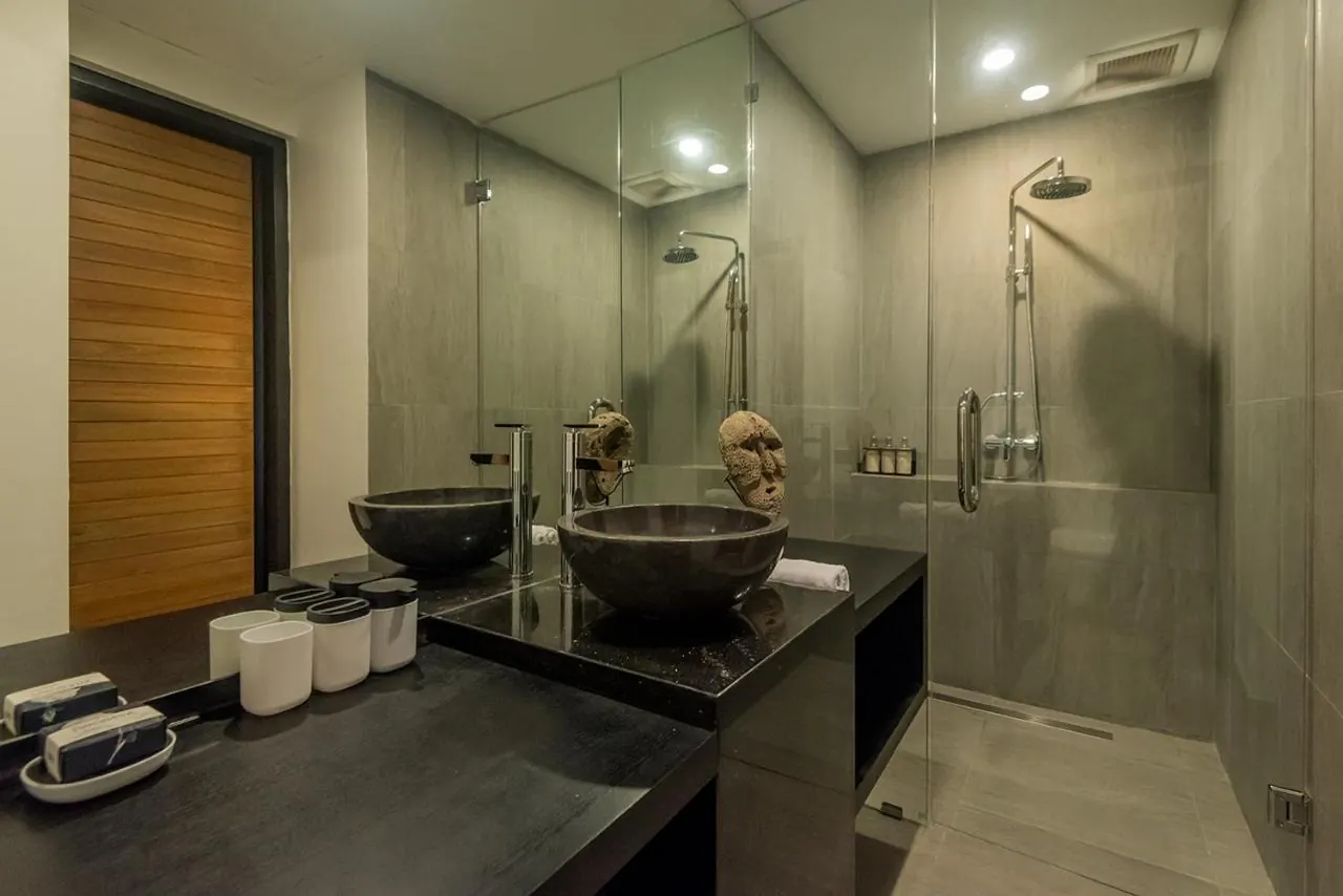 4 BR Glass Rice-Field Villa Ubud — 4BR Villa Rental in Ubud — image 10