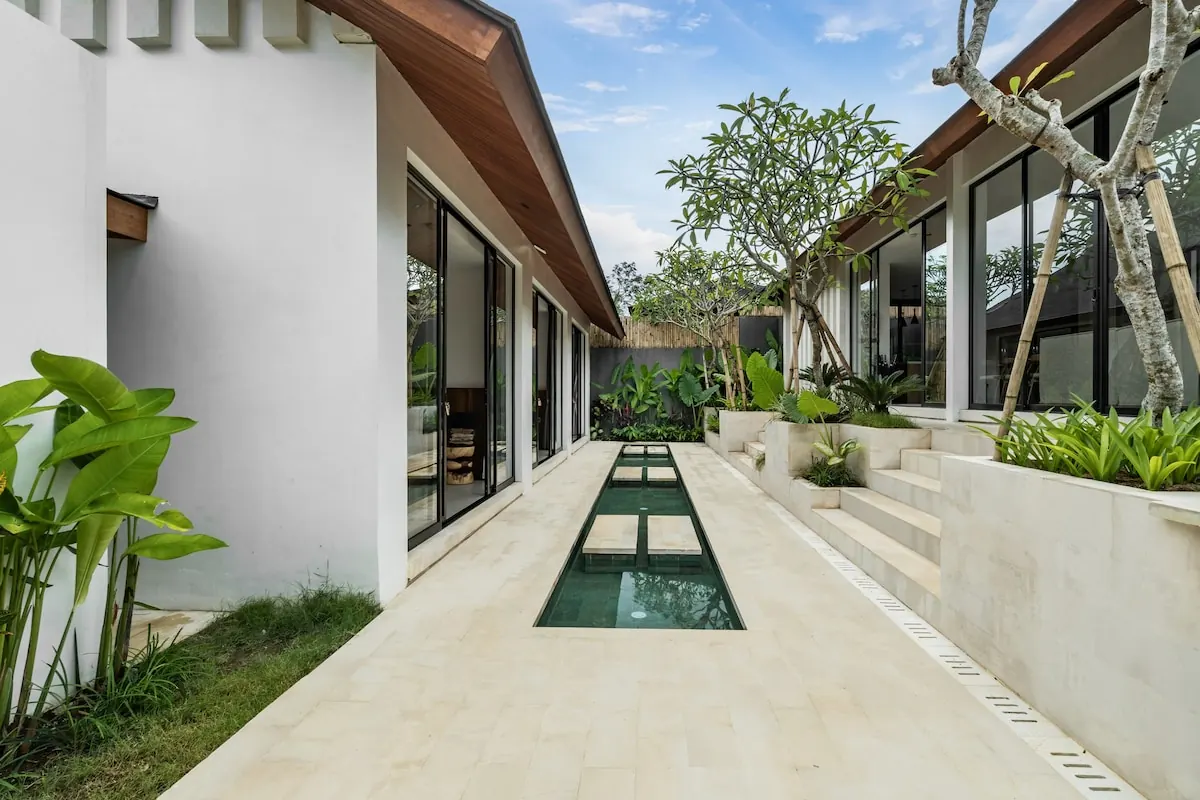 4 BR Tropical-Modern Pool Villa Ubud — 4BR Villa Rental in Ubud — image 4