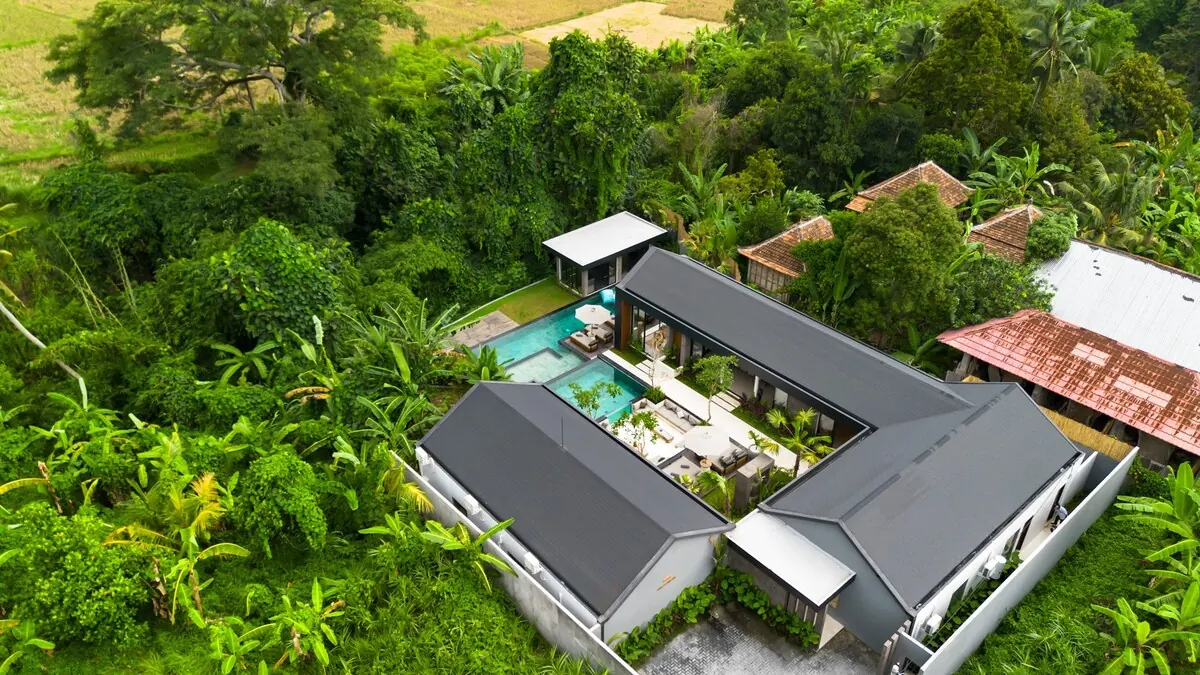 6 BR Infinity-Pool Jungle-View Retreat Ubud — 6BR Villa Rental in Ubud — image 8