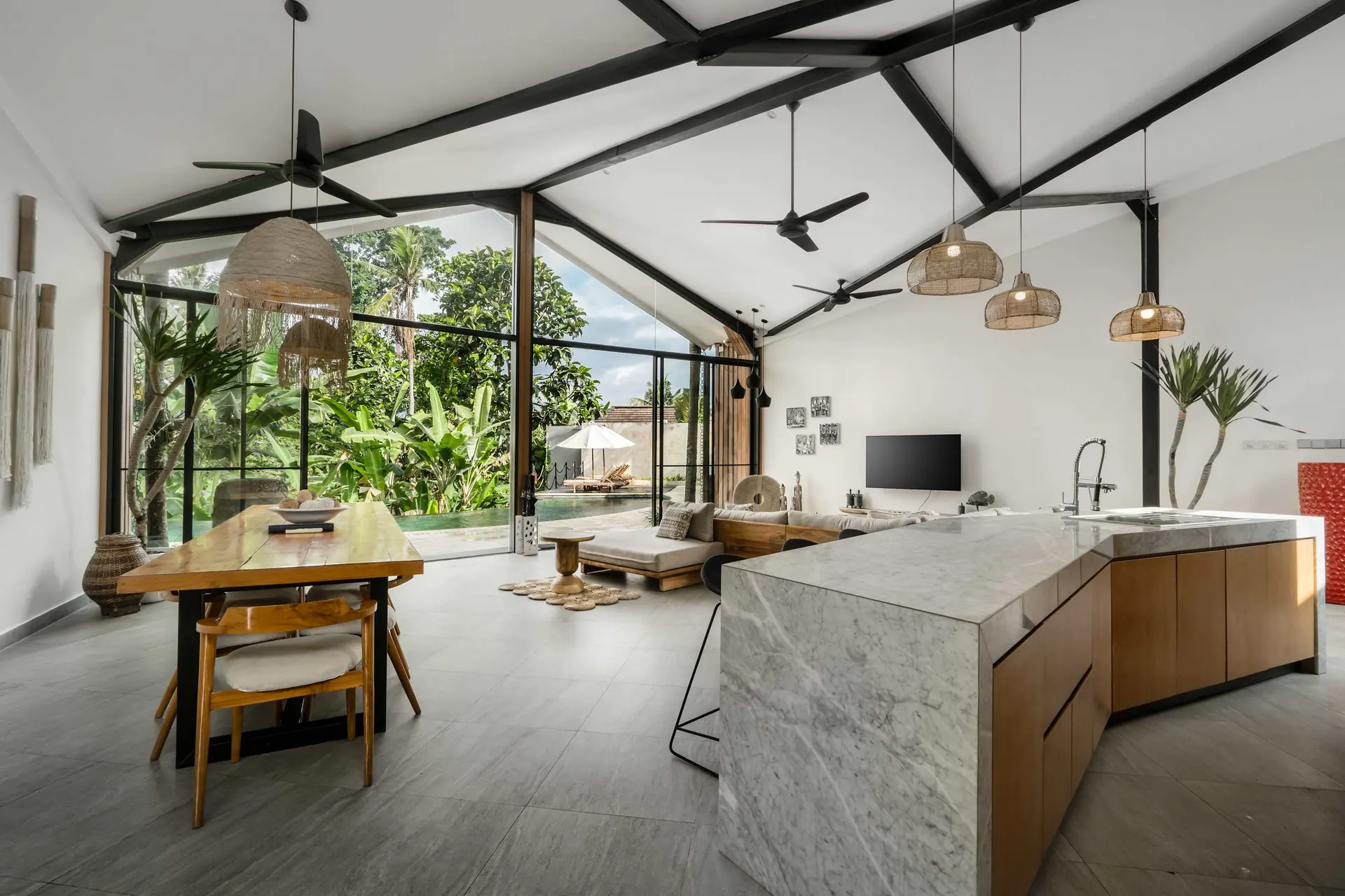 6 BR Glass Pavilion Retreat Ubud — 6BR Villa Rental in Ubud — image 13