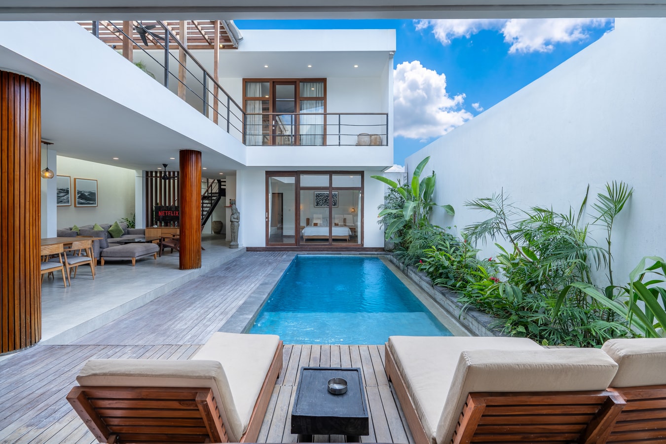 Modern 4BR Berawa Villa | Pool, Near Beach & Finns in Canggu, Bali