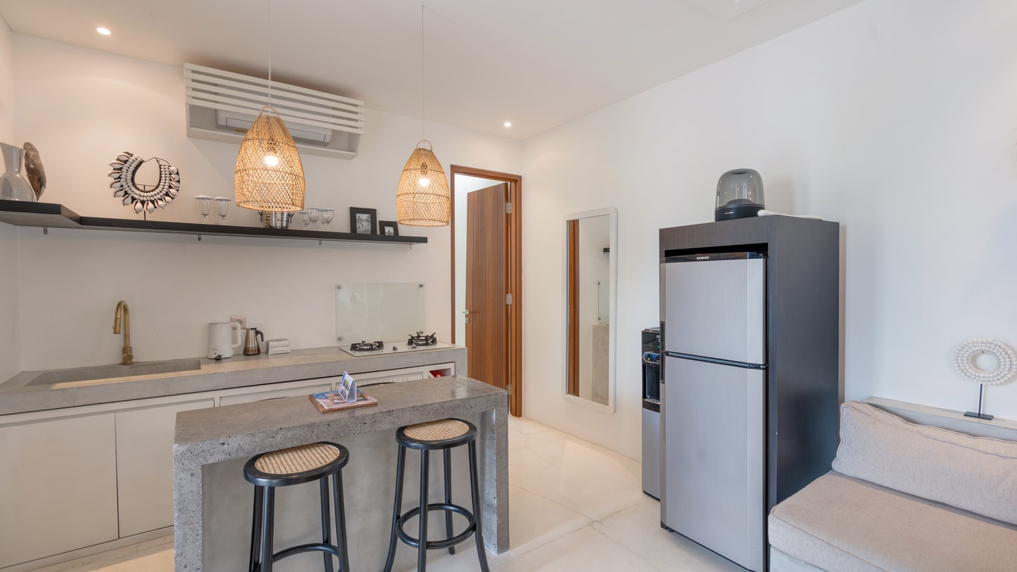 Pagi - Canggu 1BR Suite with Private Pool and Terrace - Canggu, Bali — image 5