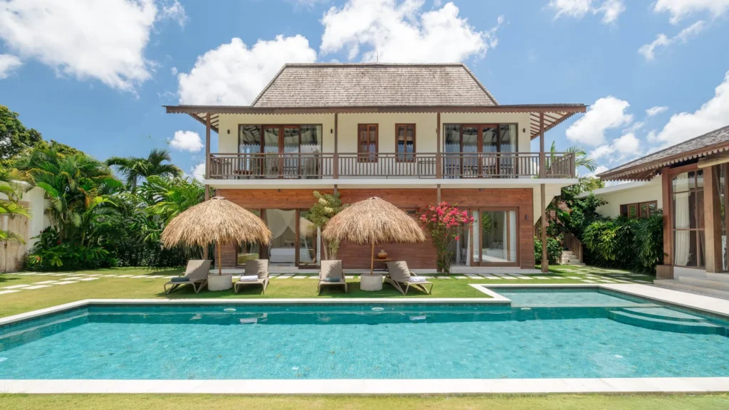 Villa Aloui in Kerobokan — image 1