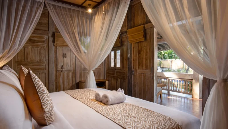 1-Bedroom Beachside Villa Near Saba — Steps from the Sand with Pool & Daily Breakfast — image 16