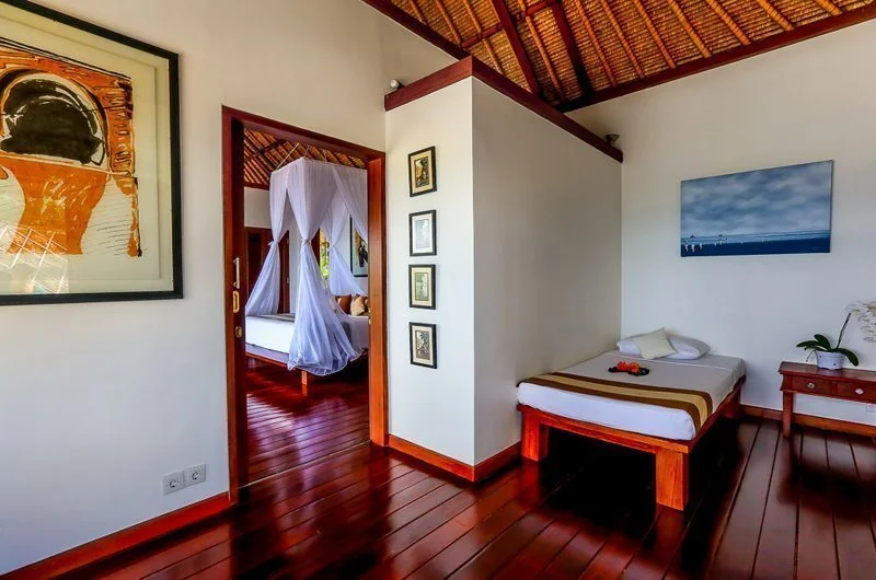 Villa Candidasa BVI41048 – Charming 4-Bedroom Seafront Luxury Villa with Tropical Design in Candidasa, Bali — image 14