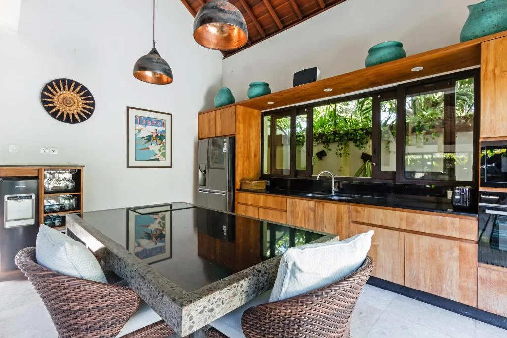 Private 3-Bedroom Villa in Canggu – Luxury, Privacy & Steps from Berawa Beach — image 15