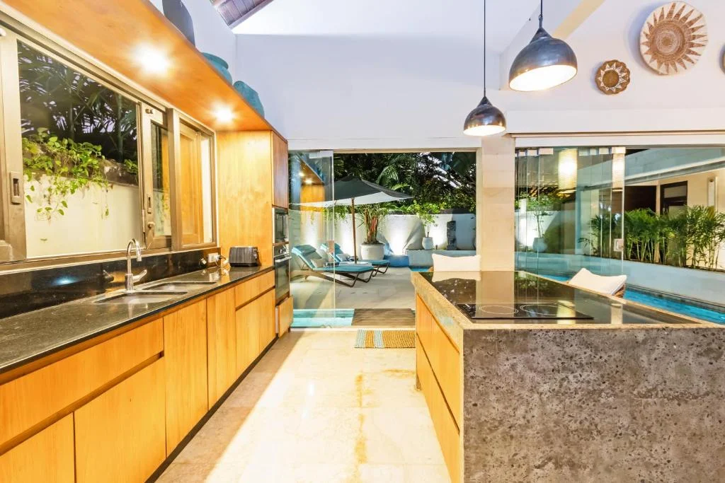 Private 3-Bedroom Villa in Canggu – Luxury, Privacy & Steps from Berawa Beach — image 9