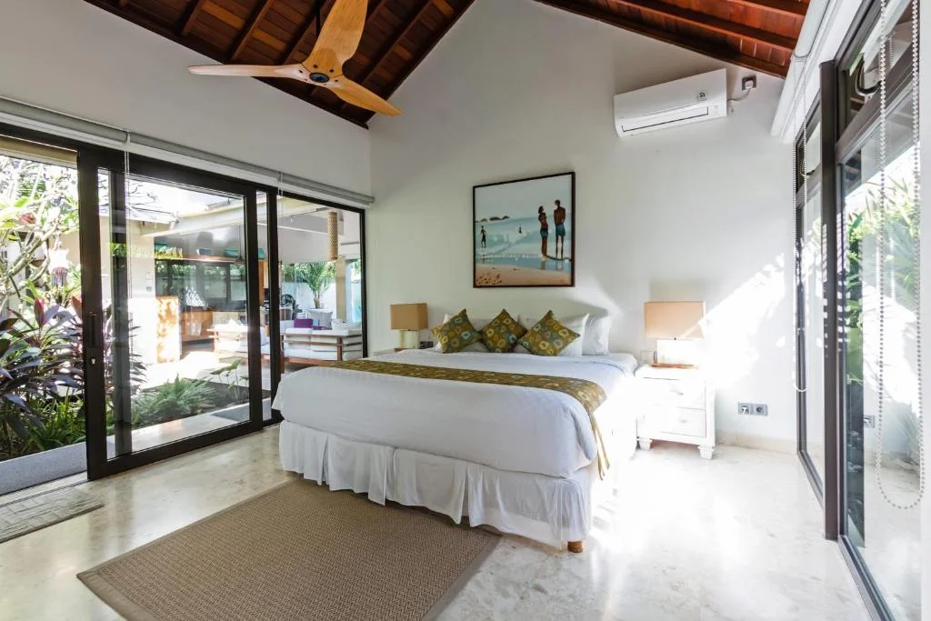Private 3-Bedroom Villa in Canggu – Luxury, Privacy & Steps from Berawa Beach — image 11