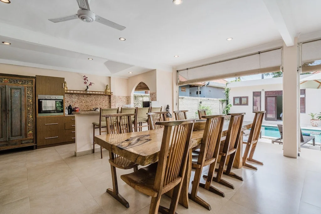 Spacious 5-Bedroom Villa in Central Seminyak – Perfect for Families & Groups — image 5