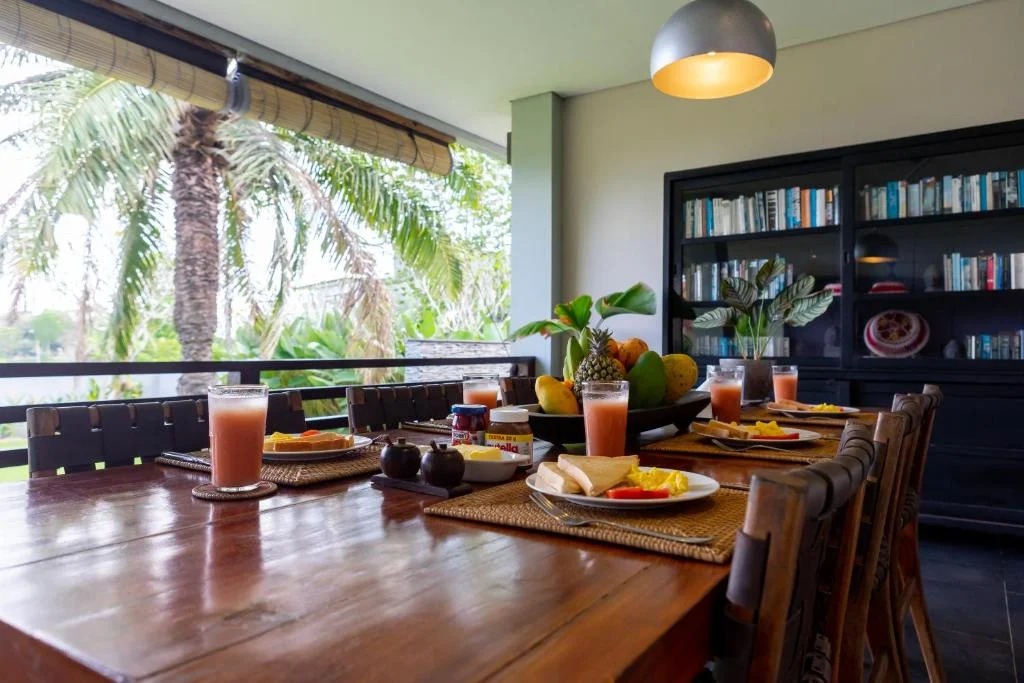 3-Bedroom Private Villa in Canggu – Peaceful Rice Field Views & Spacious Garden — image 11