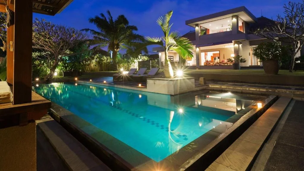 3-Bedroom Private Villa in Canggu – Peaceful Rice Field Views & Spacious Garden — image 5