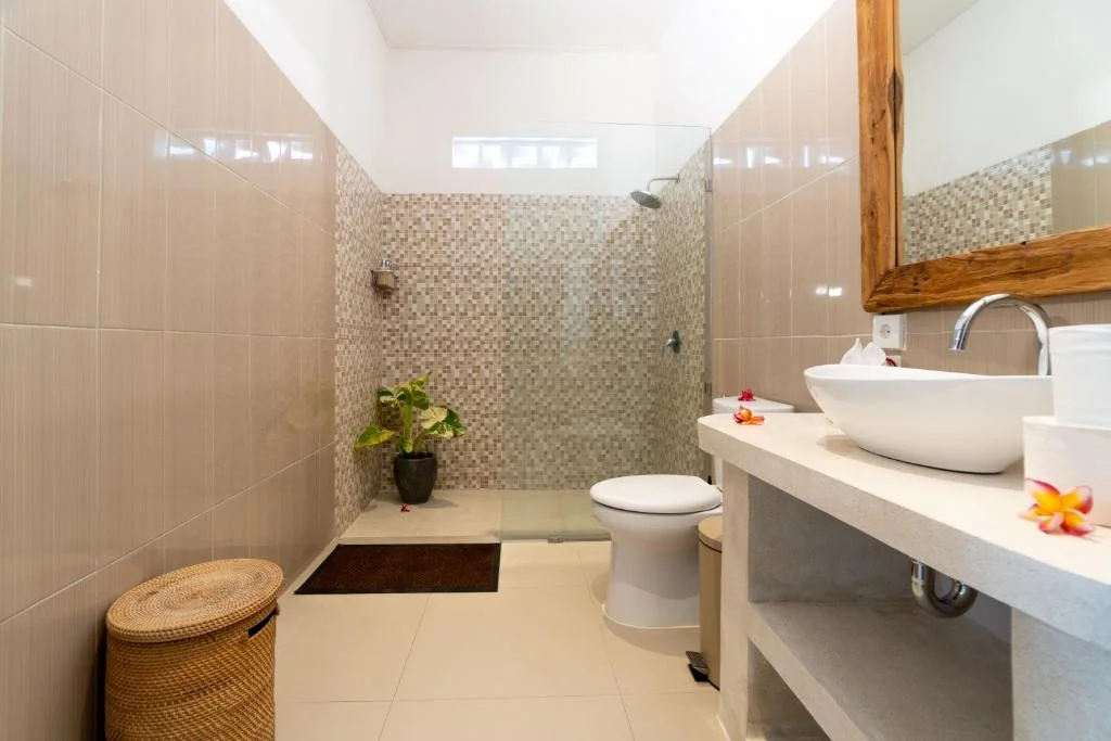 Modern 3-Bedroom Villa in Central Seminyak – Walk to Everything — image 11