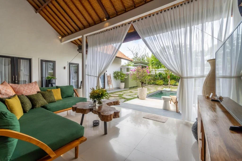 Modern 3-Bedroom Villa in Central Seminyak – Walk to Everything — image 7