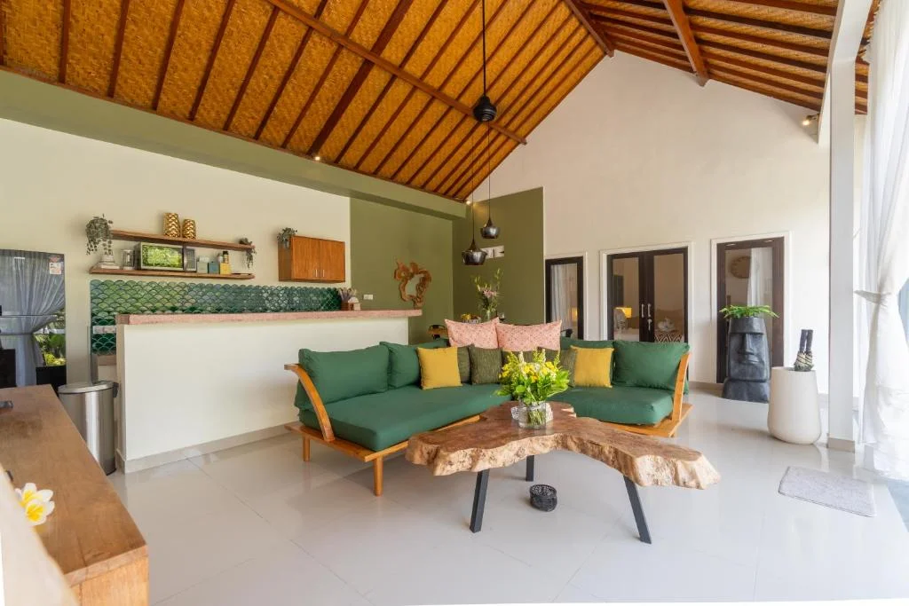 Modern 3-Bedroom Villa in Central Seminyak – Walk to Everything — image 18
