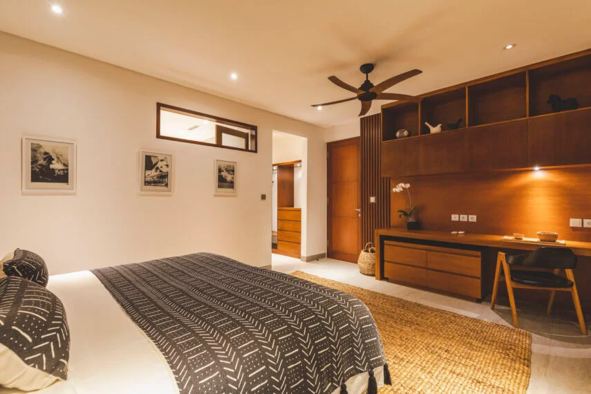 Stylish 3-Bedroom Townhouse Villa with Rooftop Pool & Rice Field View – Peaceful Hideaway in Bali — image 11