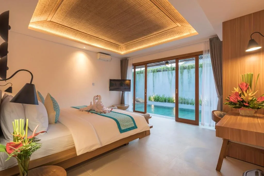 2-Bedroom Private Villas in Seminyak – Tropical Comfort with Private Pool — image 17