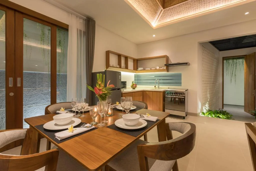 2-Bedroom Private Villas in Seminyak – Tropical Comfort with Private Pool — image 9