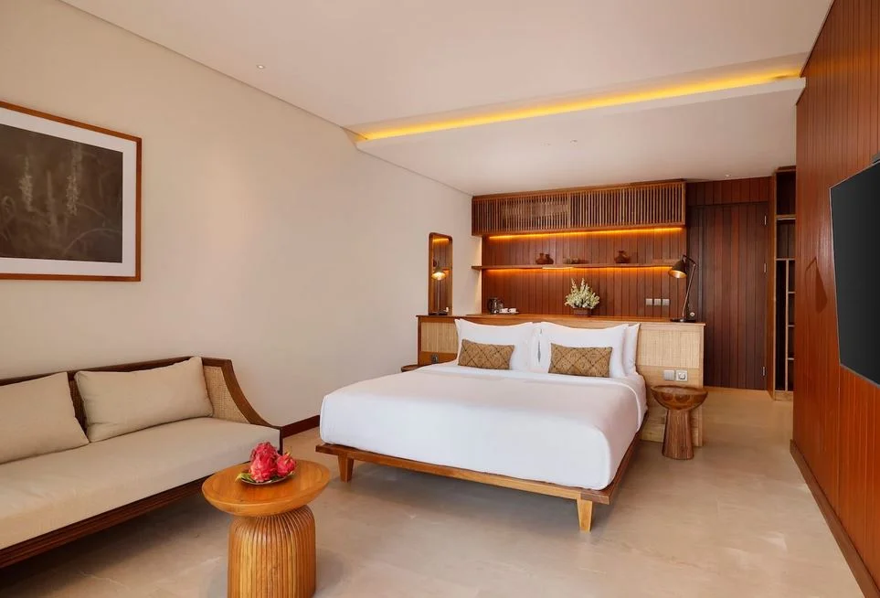 Tranquil 3-Bedroom Private Villa by the Beach – Tropical Retreat in Tabanan, Bali — image 12