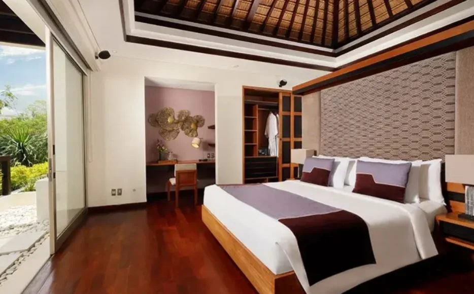 Spacious 3-Bedroom Private Villa with Pool, Near Jimbaran Beach — image 7