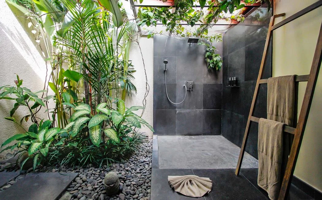 Villa Marche – Romantic 1-Bedroom Hideaway Near Batu Belig Beach — image 18