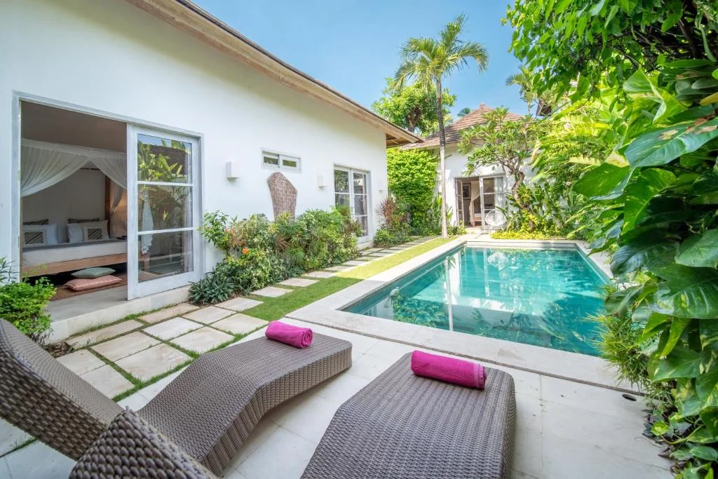 Flexible 1–3BR Private Villa in Central Seminyak – Walk to Beach, Cafés & Shops