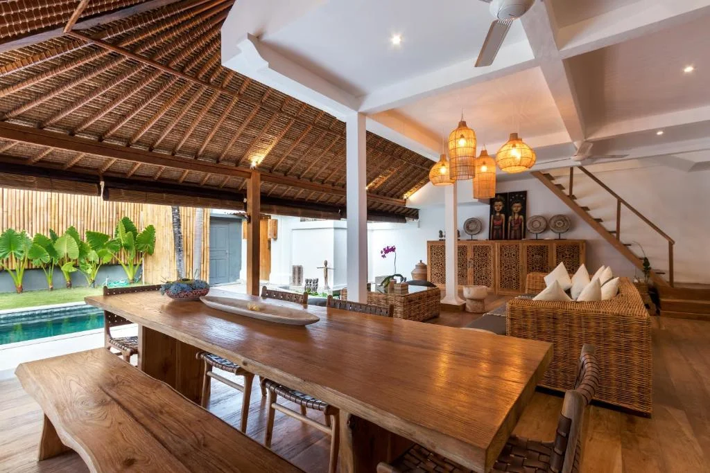 Tropical Charm in the Heart of Seminyak – 3BR Private Villa, Steps from the Beach — image 9