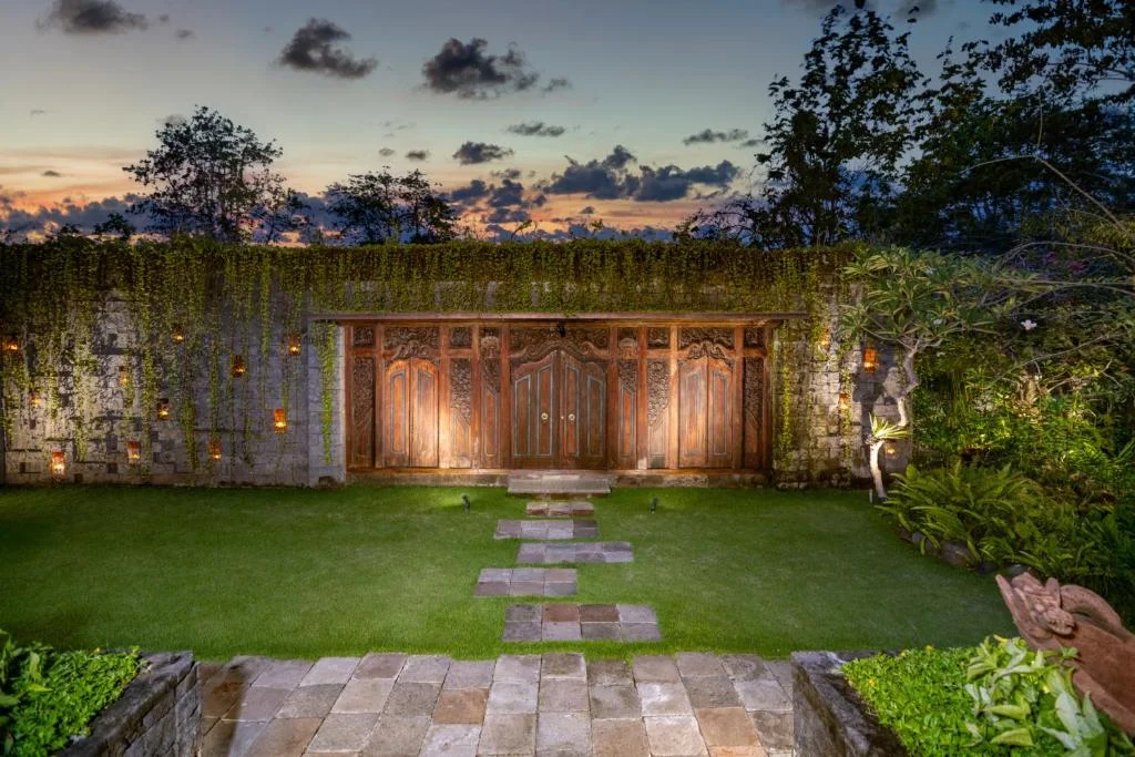 A Balinese Garden Paradise – 5BR Luxury Villa in Jimbaran — image 6