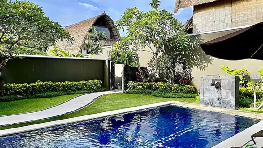 Elegant 4-Bedroom Villa with Private Pool in Jimbaran, Bali — image 5