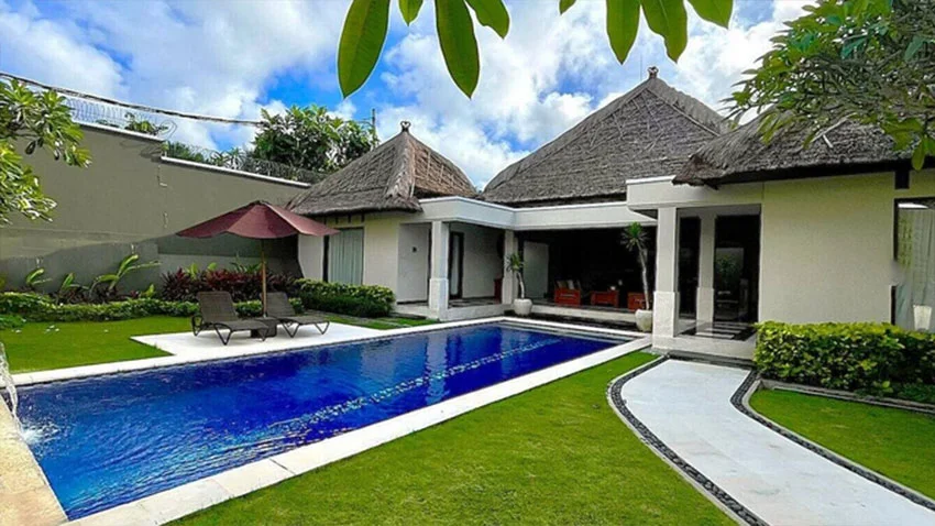 Elegant 4-Bedroom Villa with Private Pool in Jimbaran, Bali