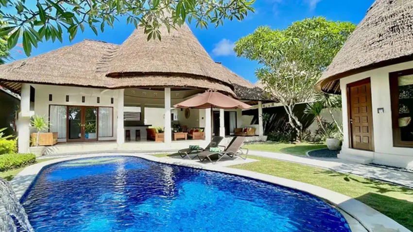 Spacious 3-Bedroom Villa with Private Pool in Jimbaran, Bali