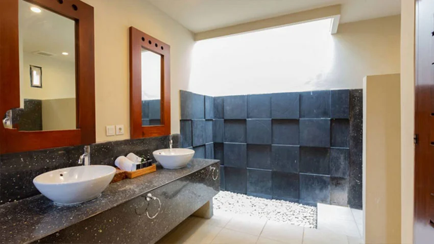 Spacious 3-Bedroom Villa with Private Pool in Jimbaran, Bali — image 18