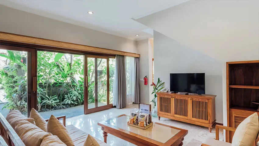 Relaxed Luxury – 3-Bedroom Private Pool Villa Near Bali’s Black Sand Beach — image 10