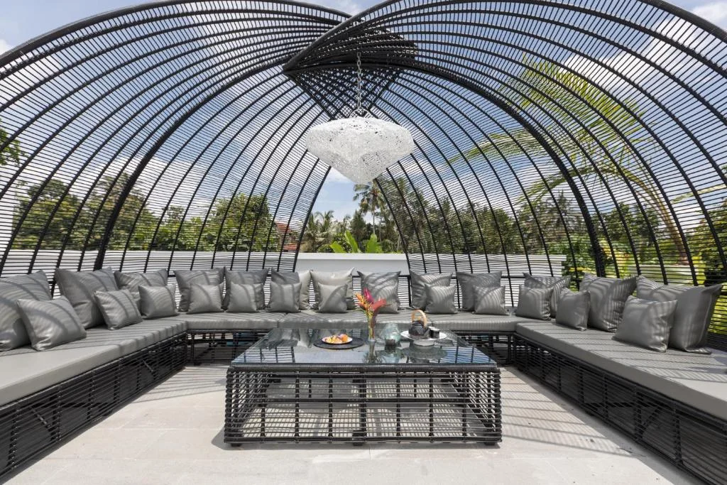 Hidden Gem in the Heart of Ubud – Spacious 4-Bedroom Private Villa with Pool & Instagrammable Vibes — image 8