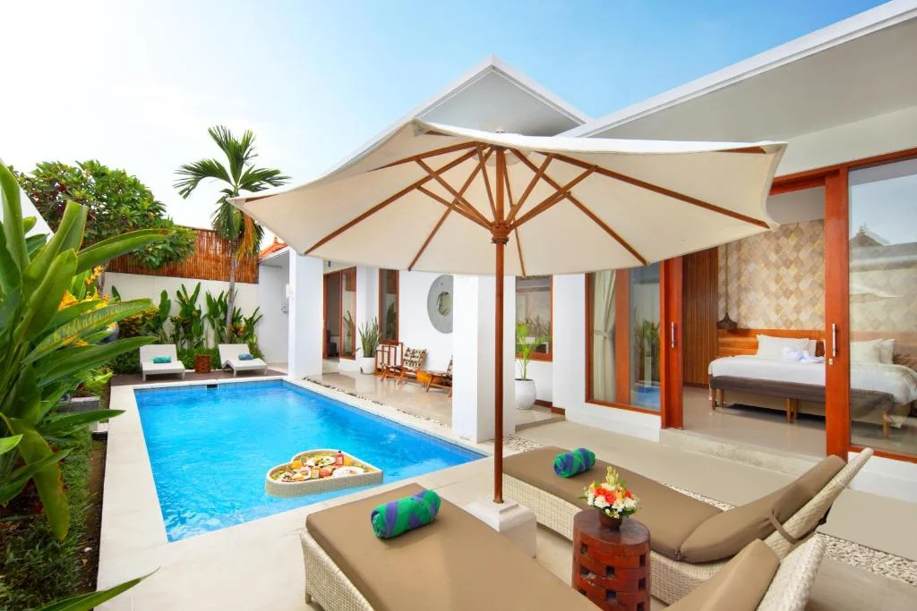 Stylish 2-Bedroom Private Villa with Pool & Garden Views, 12 Minutes Walk to Seminyak Beach
