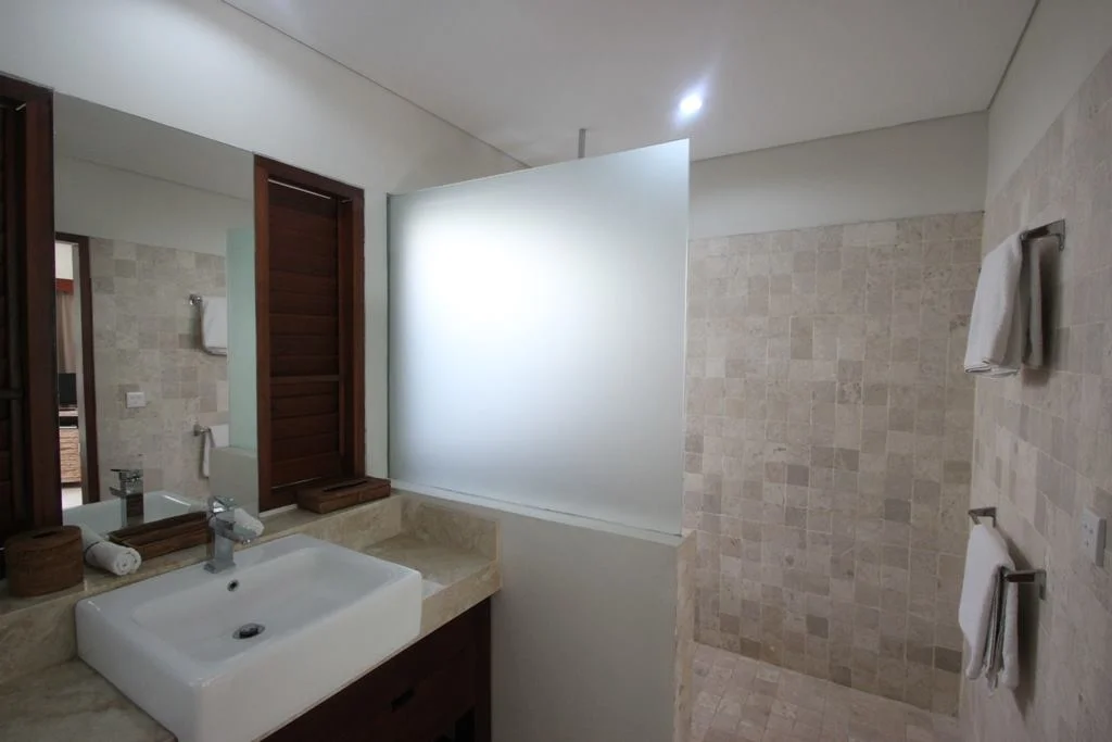 Charming 2-Bedroom Private Villa with Pool in Tranquil Umalas — Close to Seminyak & Canggu — image 9