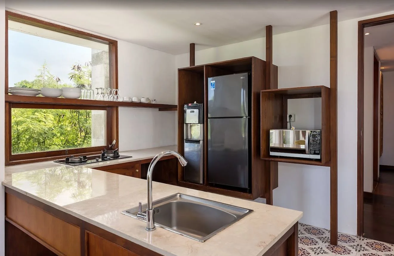 2BR Beachfront Villa with Private Pool – Batu Belig Bliss Near Seminyak & Canggu — image 13