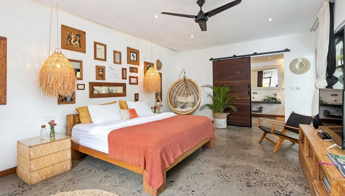 Romantic 1-Bedroom Private Pool Villa Near Ubud — image 13