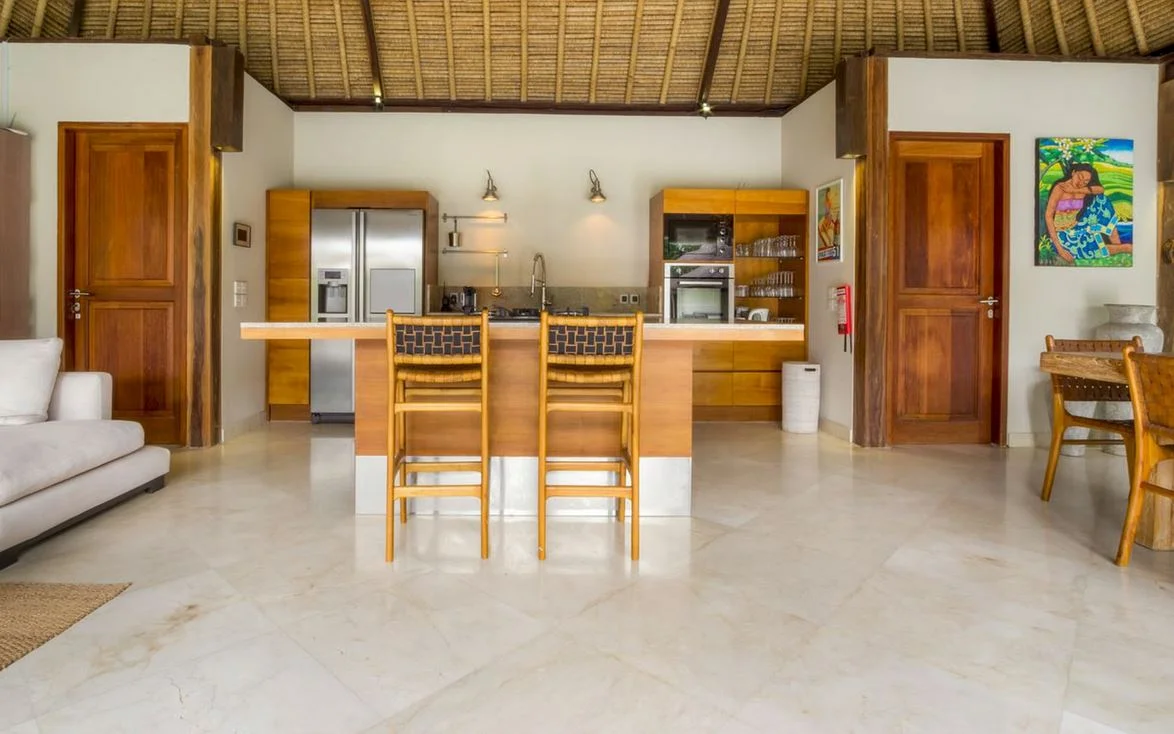 Stunning 3-Bedroom Tropical Villa with Lagoon Pool in Uluwatu — image 19