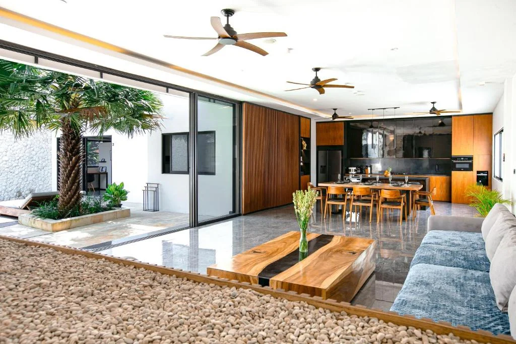 4BR Modern Luxury Villa in Canggu – A Symphony of Style, Comfort & Balinese Elegance — image 4