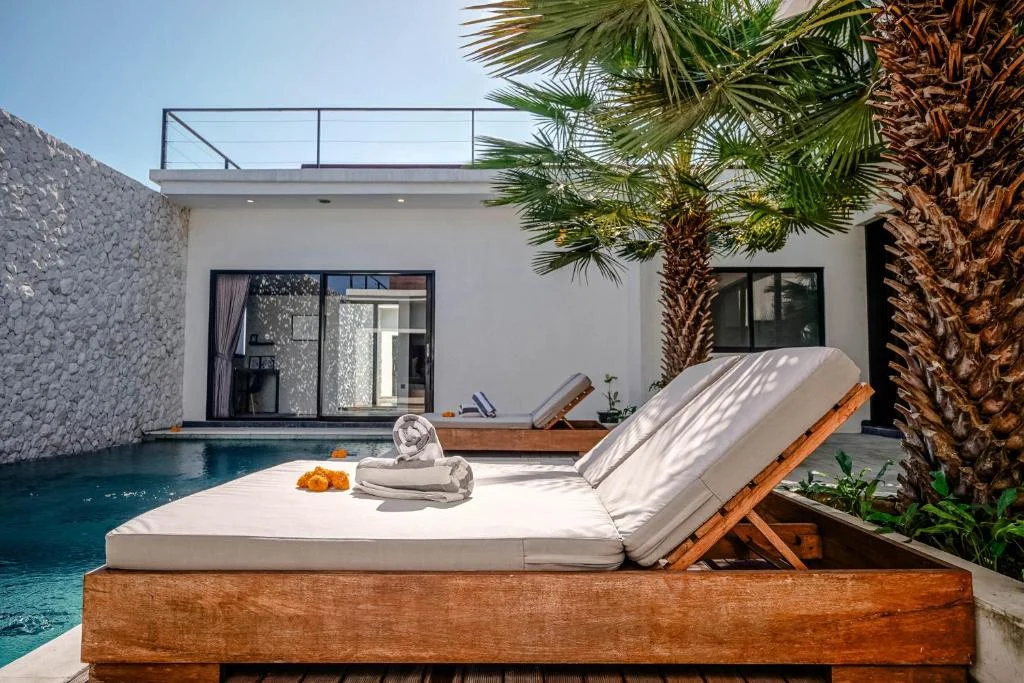 4BR Modern Luxury Villa in Canggu – A Symphony of Style, Comfort & Balinese Elegance — image 9