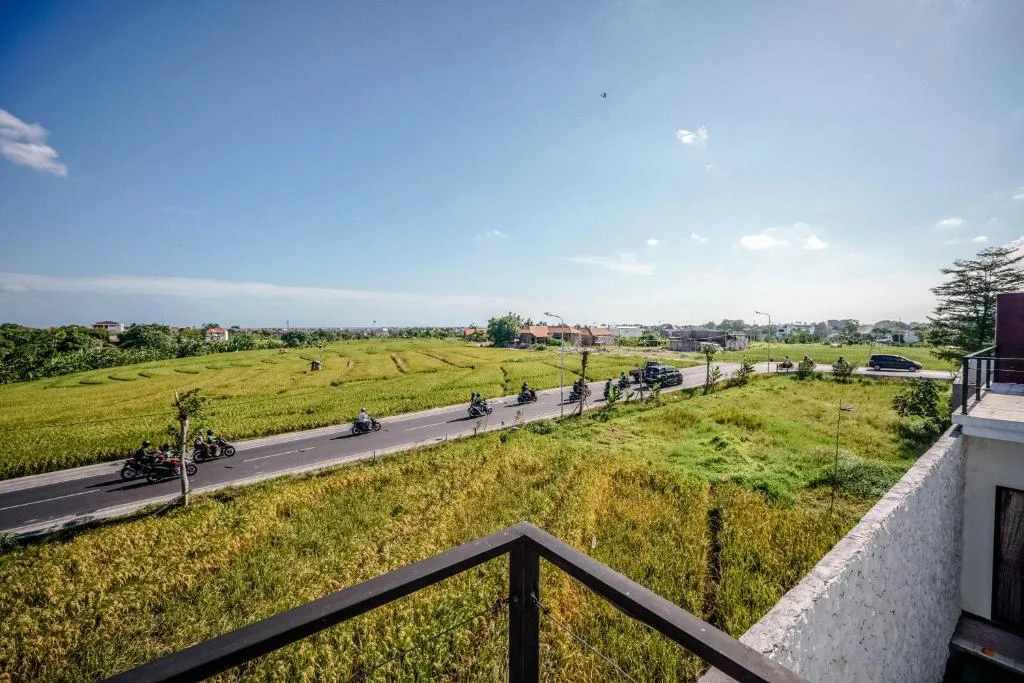 4BR Modern Luxury Villa in Canggu – A Symphony of Style, Comfort & Balinese Elegance — image 6