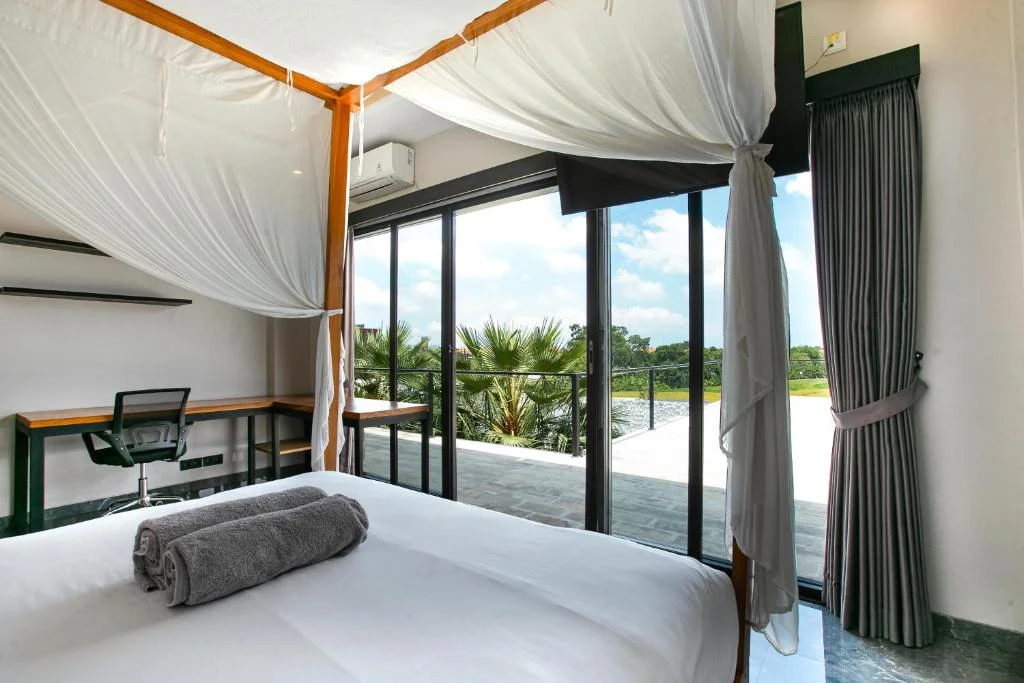 4BR Modern Luxury Villa in Canggu – A Symphony of Style, Comfort & Balinese Elegance — image 17