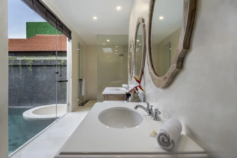 Romantic 1-Bedroom Villa with Private Pool & Jacuzzi – Umalas, Bali — image 10