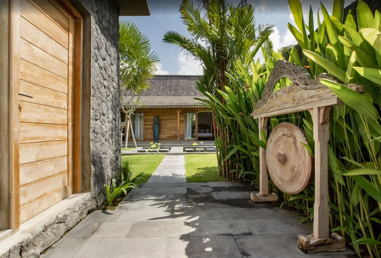 Villa Kerobokan BVI44392 – Luxury 6 to 8-Bedroom Villa Complex with Traditional Balinese Charm in Kerobokan — image 19