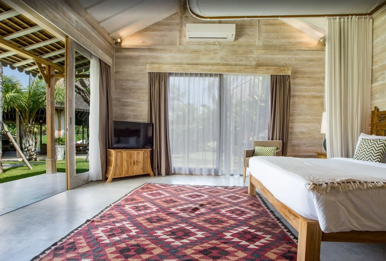 Villa Kerobokan BVI44392 – Luxury 6 to 8-Bedroom Villa Complex with Traditional Balinese Charm in Kerobokan — image 8