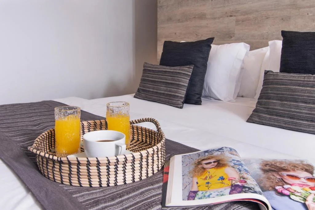 Chic 3BR Villa in Central Canggu – Walk to Berawa Beach & Finn’s Club — image 15