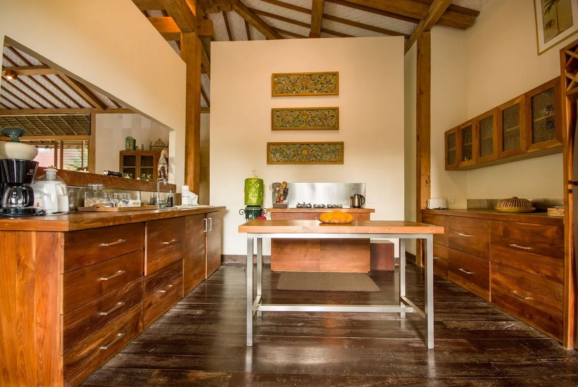 Charming 2-Bedroom Private Villa Near Berawa Beach, Canggu Bali — image 13
