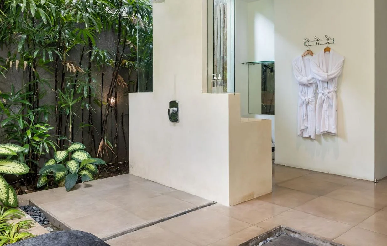 Seminyak Paradise – 2BR Tropical Villa with Private Pool near Eat Street — image 17